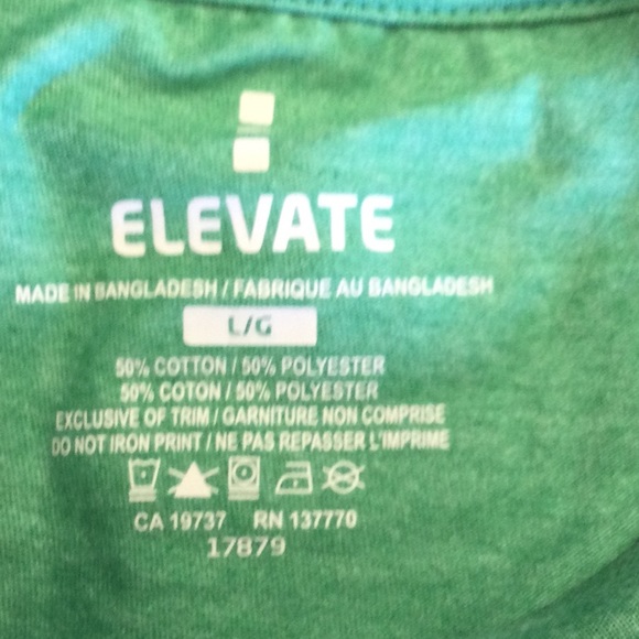 Elevate tee Sz LG - Picture 3 of 6